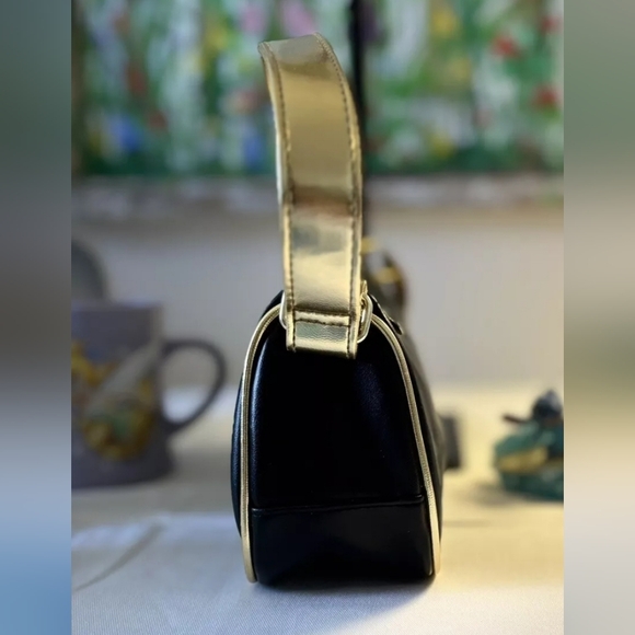 Disney Mickey Minnie Black Gold Faux Leather Shoulder Bag - Picture 5 of 12